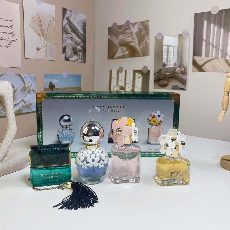 Marc Jacobs woman 30mlX4 09